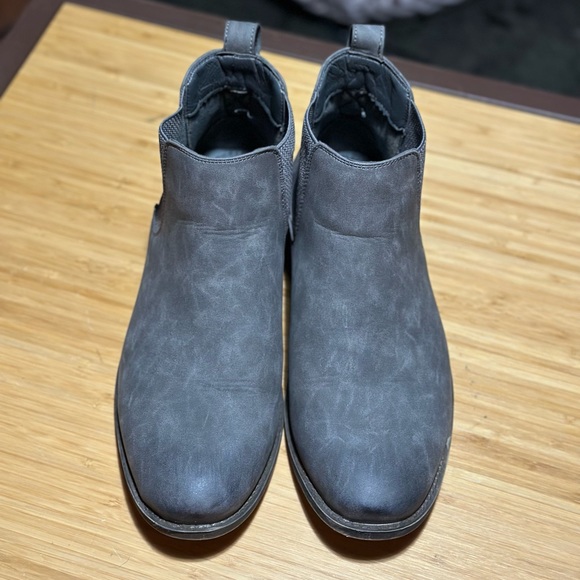 Grey Chelsea Boot - Picture 2 of 4